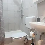 Sole Macula Apartment Split