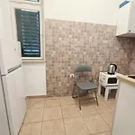 Sole Macula Apartment *